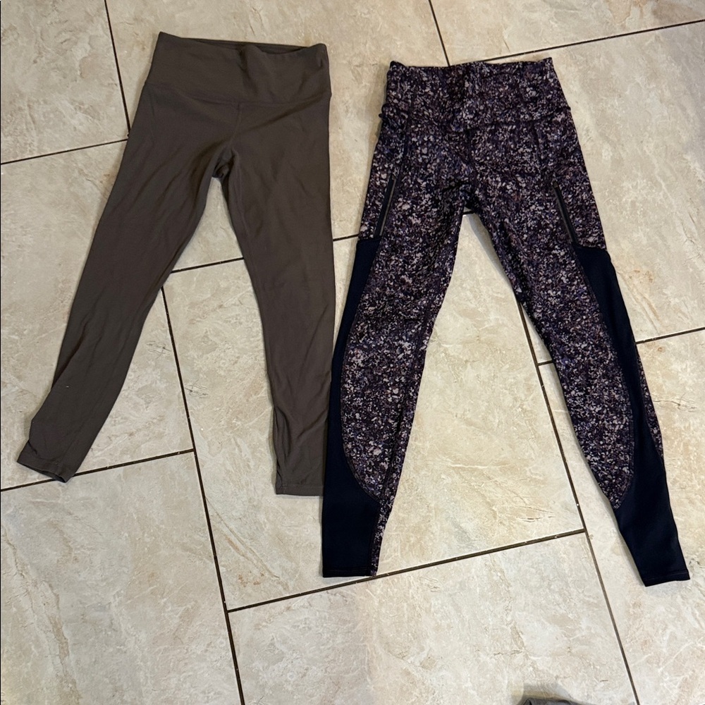 Stylish Women's Leggings - Brown and Black Floral